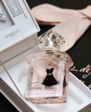 La Petite Robe Noire