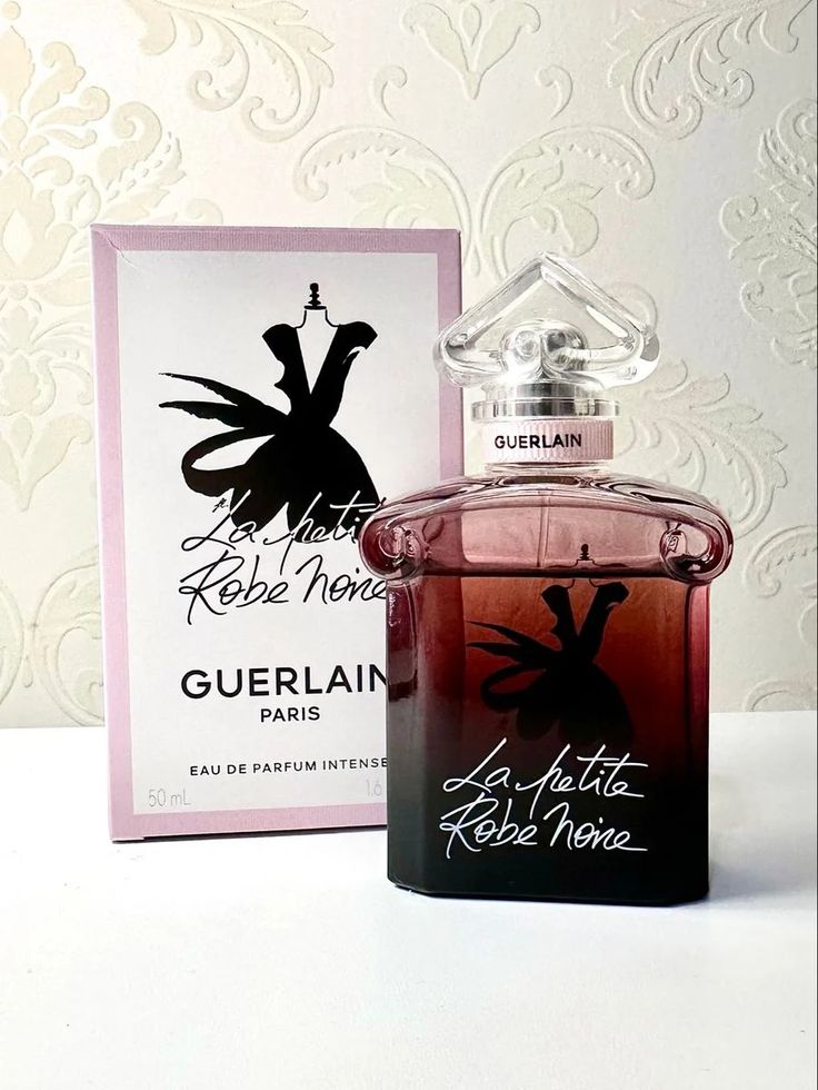 La Petite Robe Noire